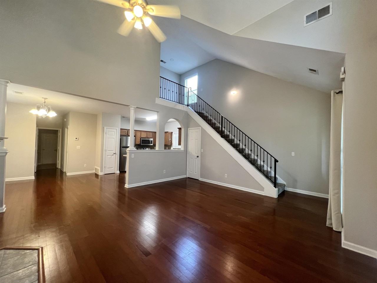 154 Island Bluff Dr - Photo 3 of 22