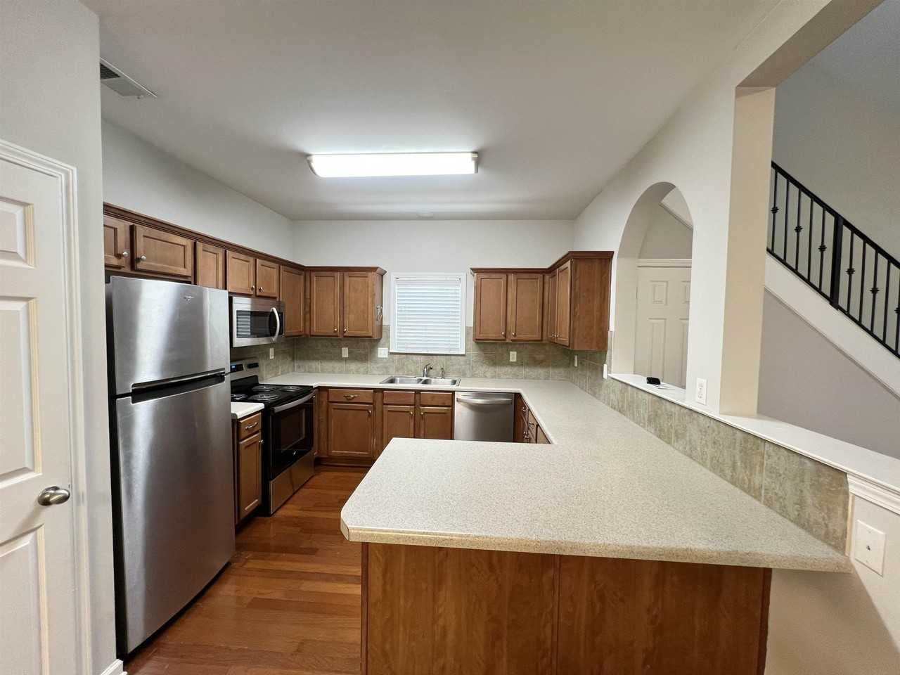 154 Island Bluff Dr - Photo 5 of 22