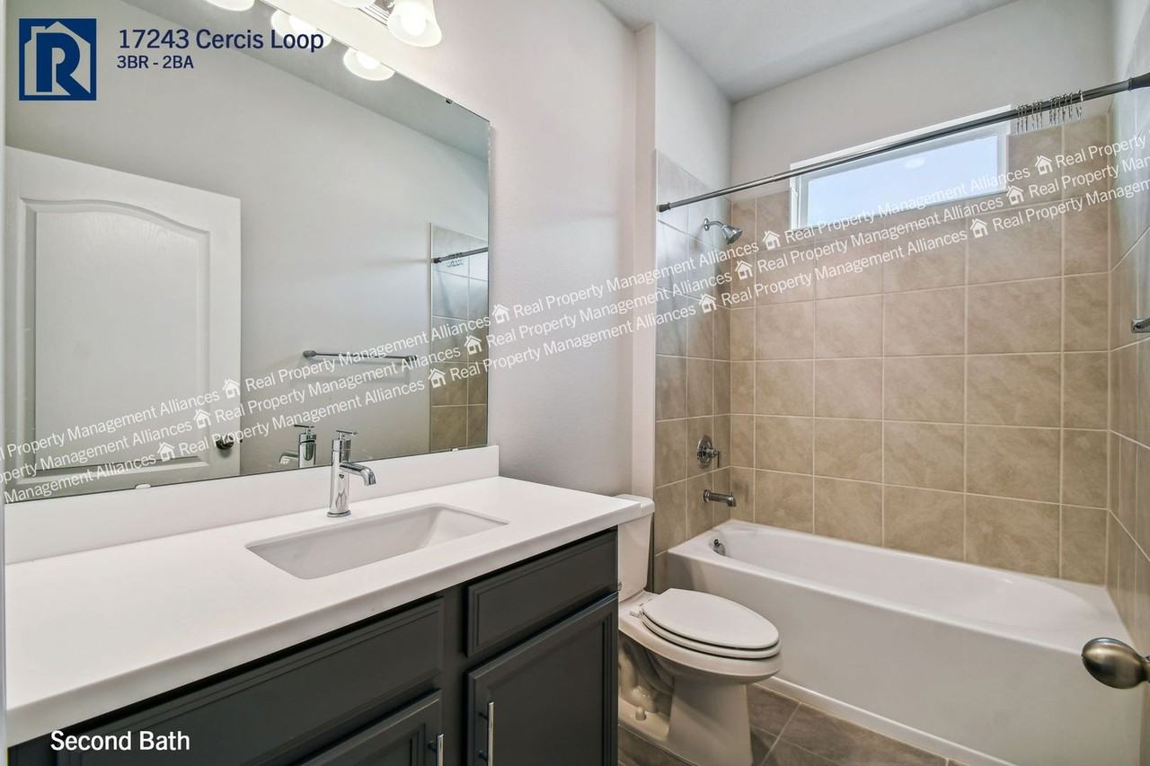 17243 Cercis Loop - Photo 6 of 40