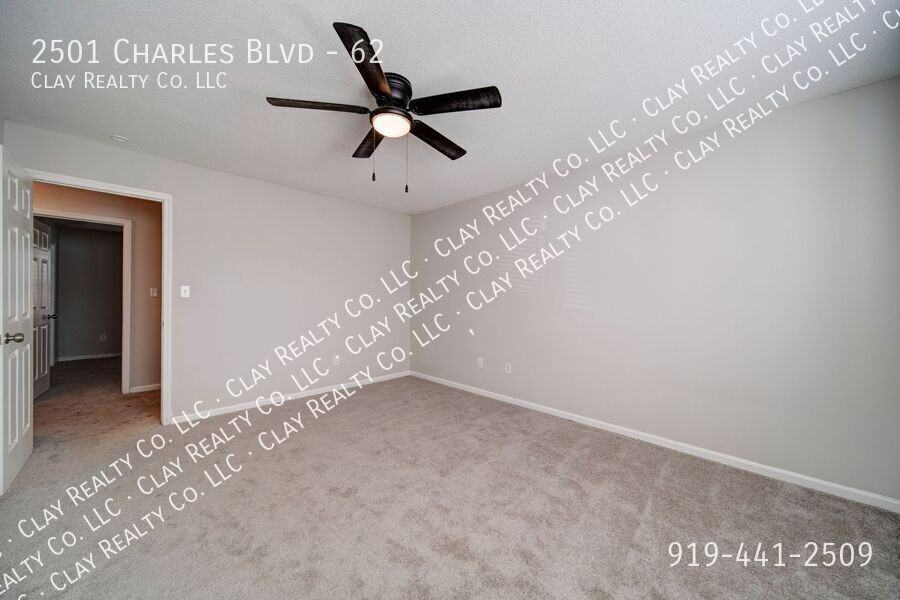 2501 Charles Blvd #62 - Photo 5 of 31