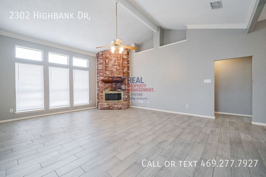 2302 Highbank Dr - Photo 6 of 38
