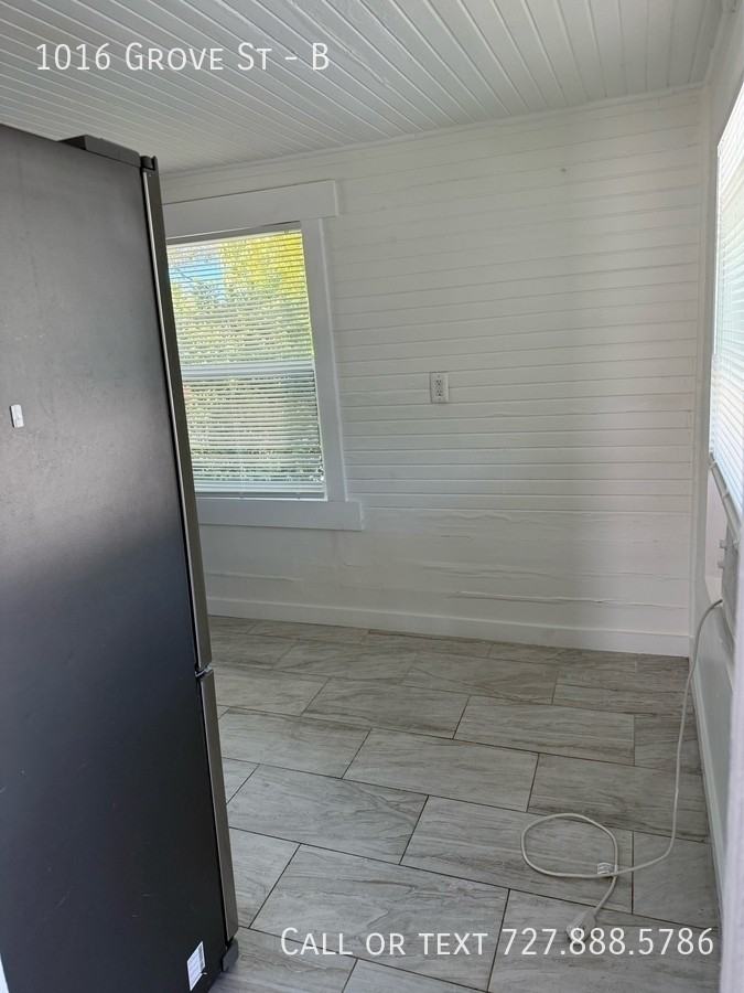 1016 Grove St #B - Photo 7 of 18