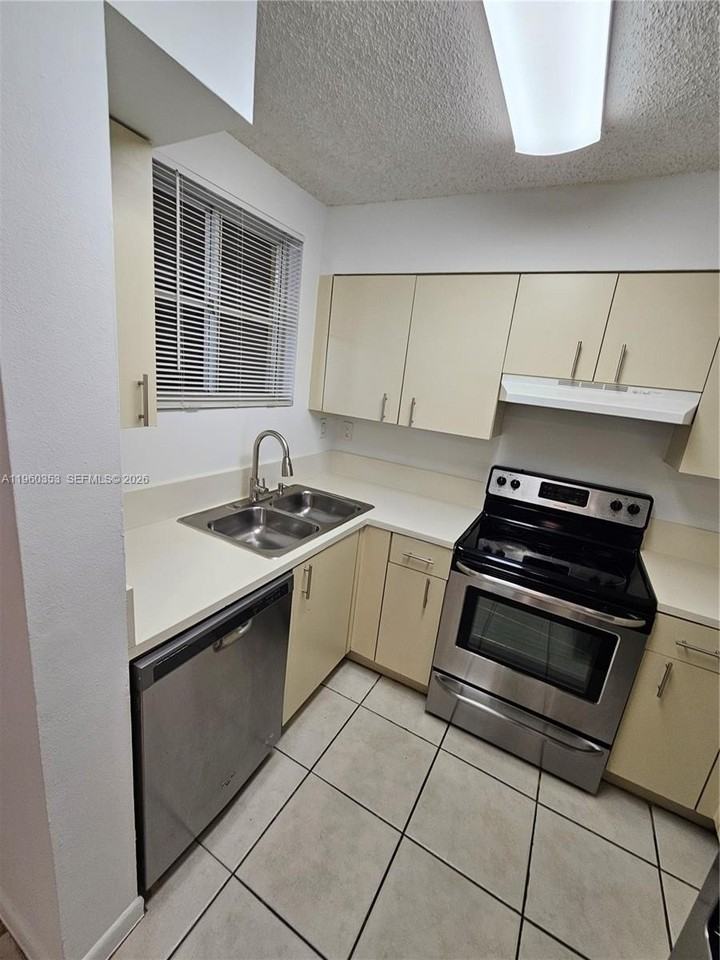 14951 Sw 82nd Ln #17-504 - Photo 3 of 17