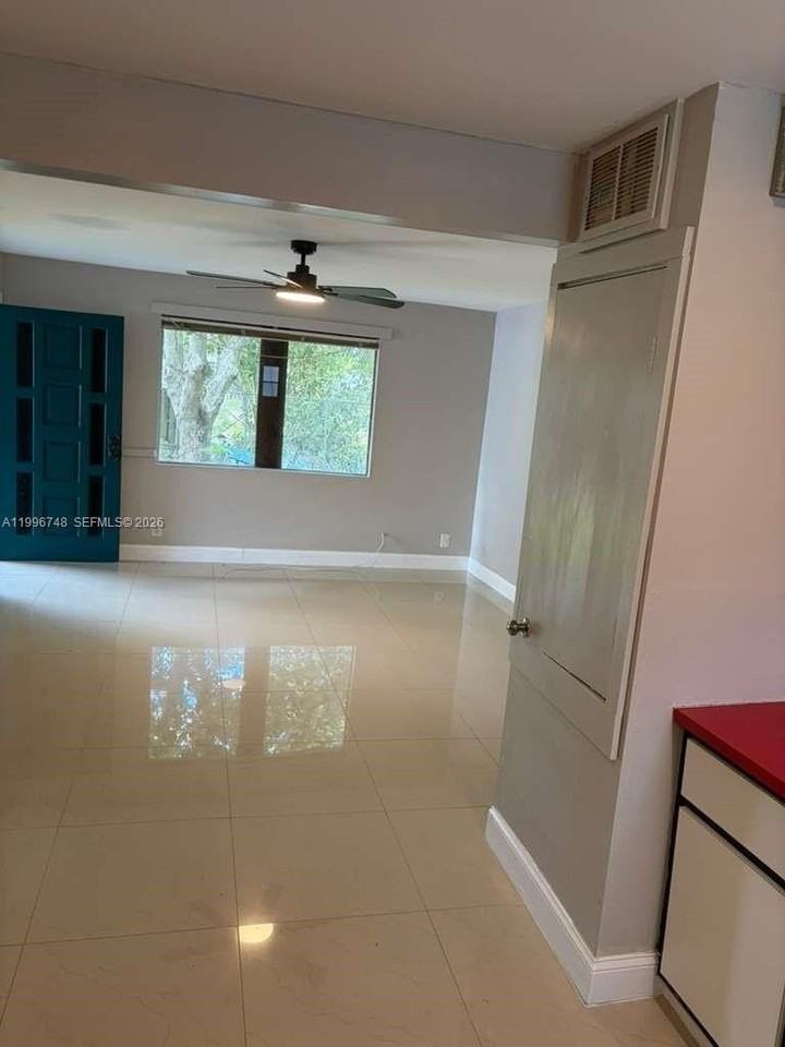 2698 Nw 65th Ave #2704 - Photo 5 of 14