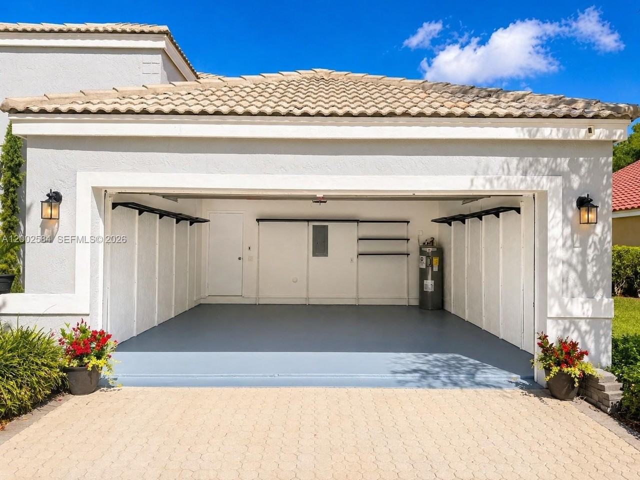 2019 Cove Ln - Photo 5 of 17