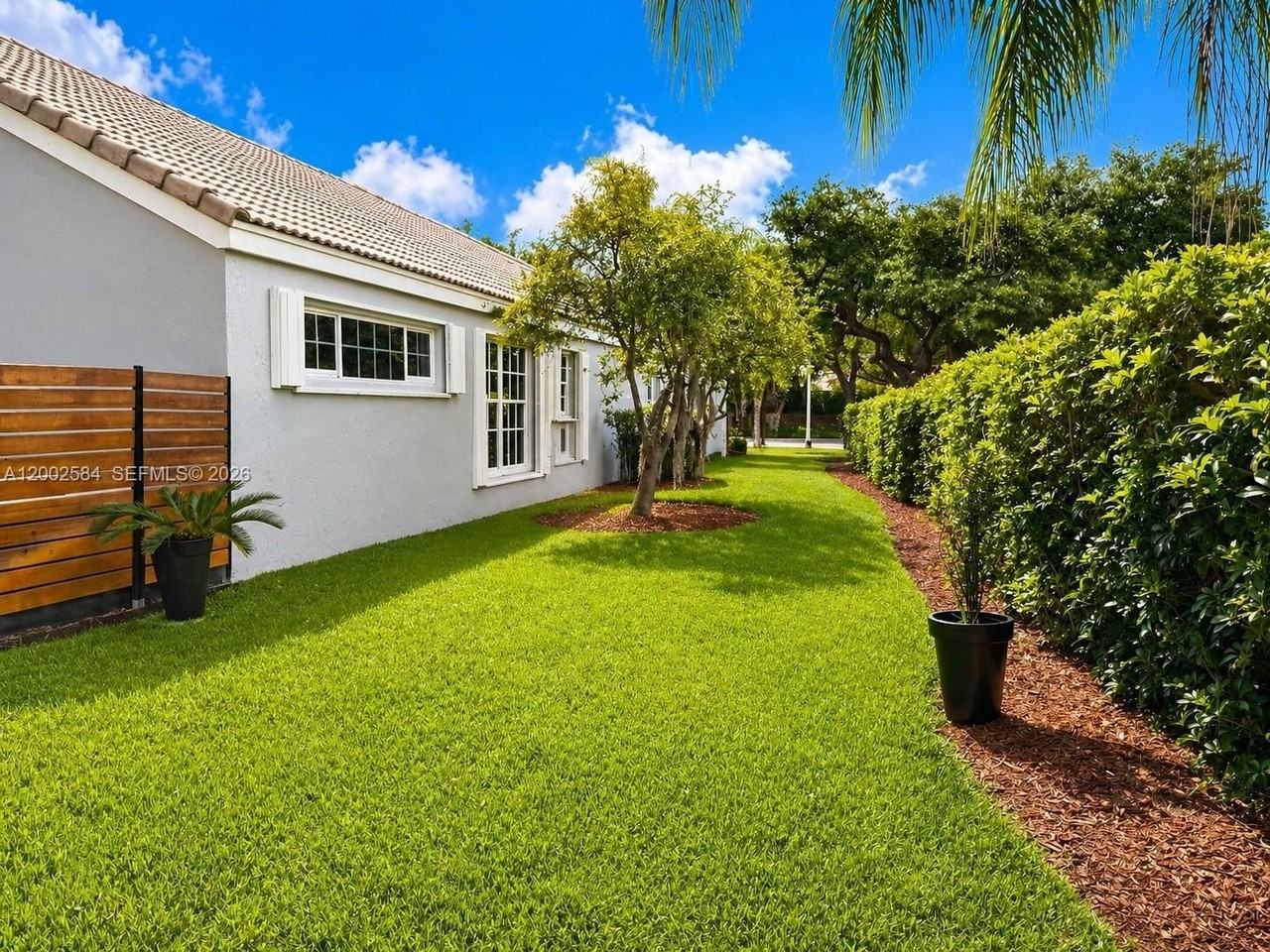 2019 Cove Ln - Photo 6 of 17