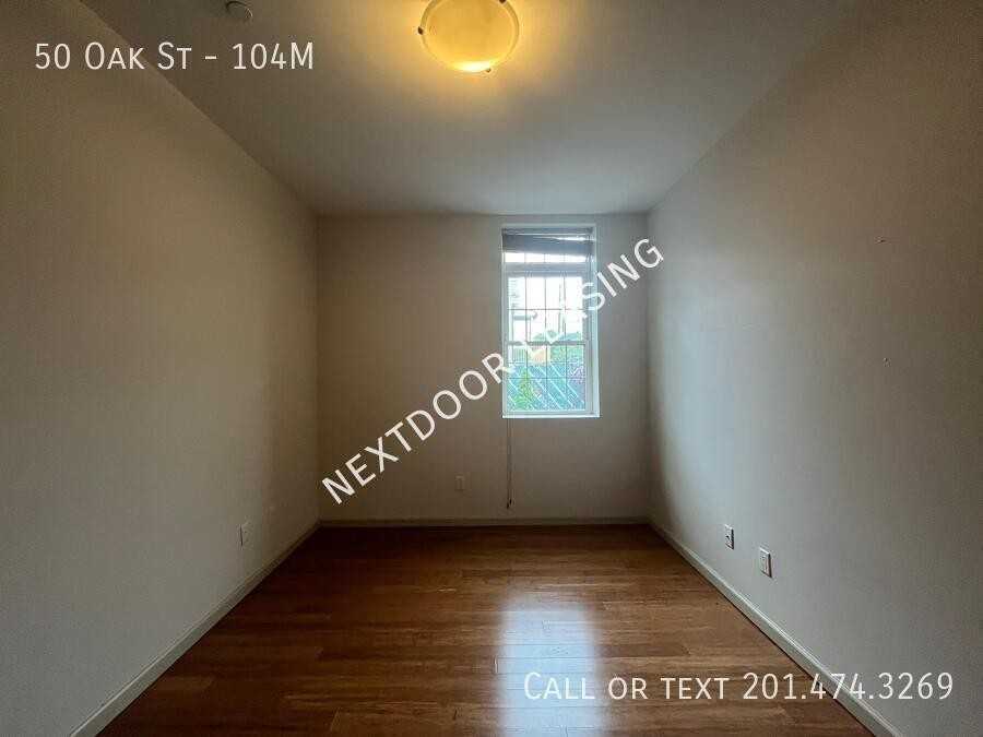 50 Oak St #104M - Photo 7 of 11