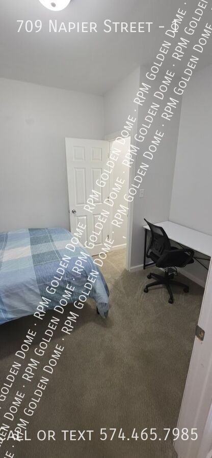709 Napier St #1 - Photo 4 of 15
