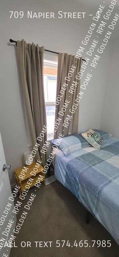 709 Napier St #1 - Photo 5 of 15
