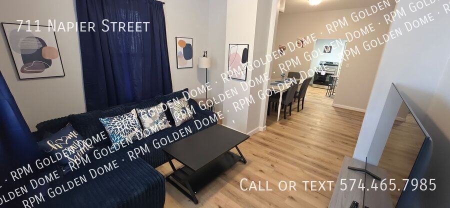 711 Napier St - Photo 3 of 12