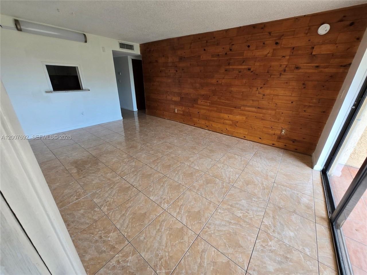14201 N Kendall Dr #407D - Photo 3 of 27