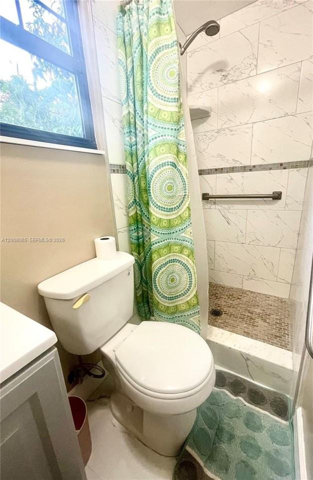 1537 Ne 30th Ct #0 - Photo 7 of 20