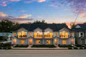 featured image of 2209 S Federal Way