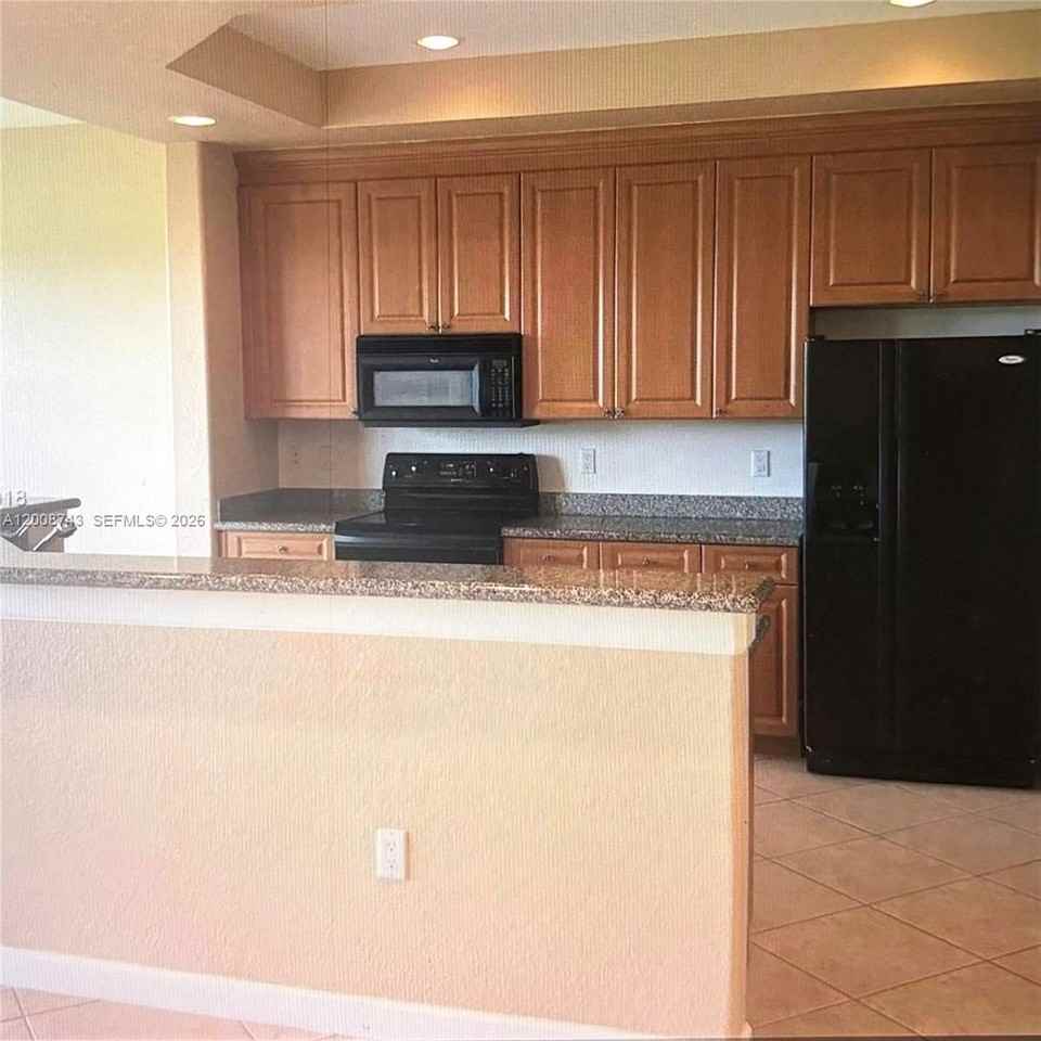 7993 Nw 128th Ln #13B - Photo 4 of 15