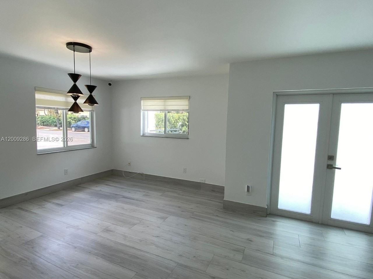 403 Sw 89th Pl - Photo 4 of 39