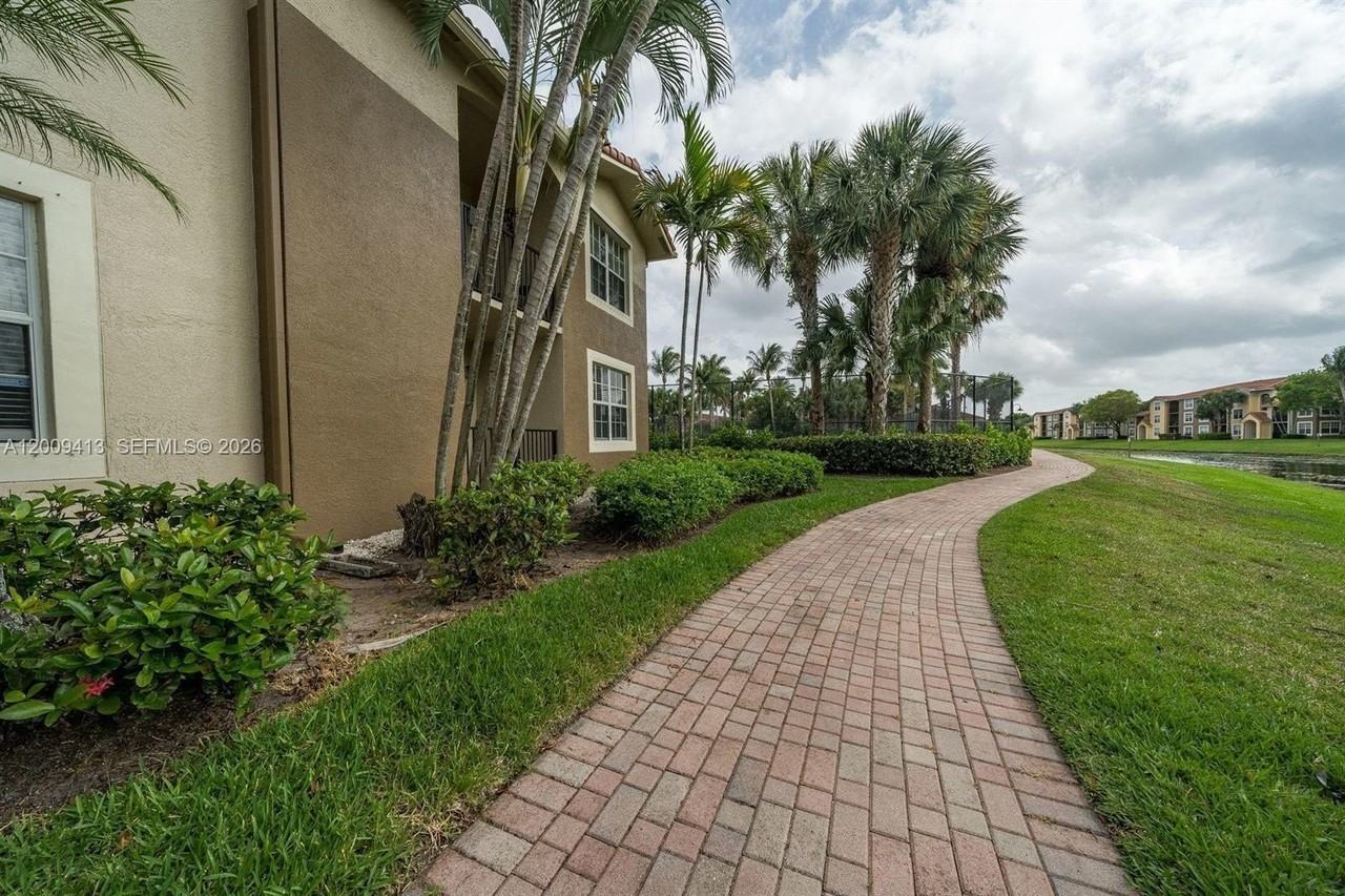 15015 Michelangelo Blvd #102 - Photo 7 of 20