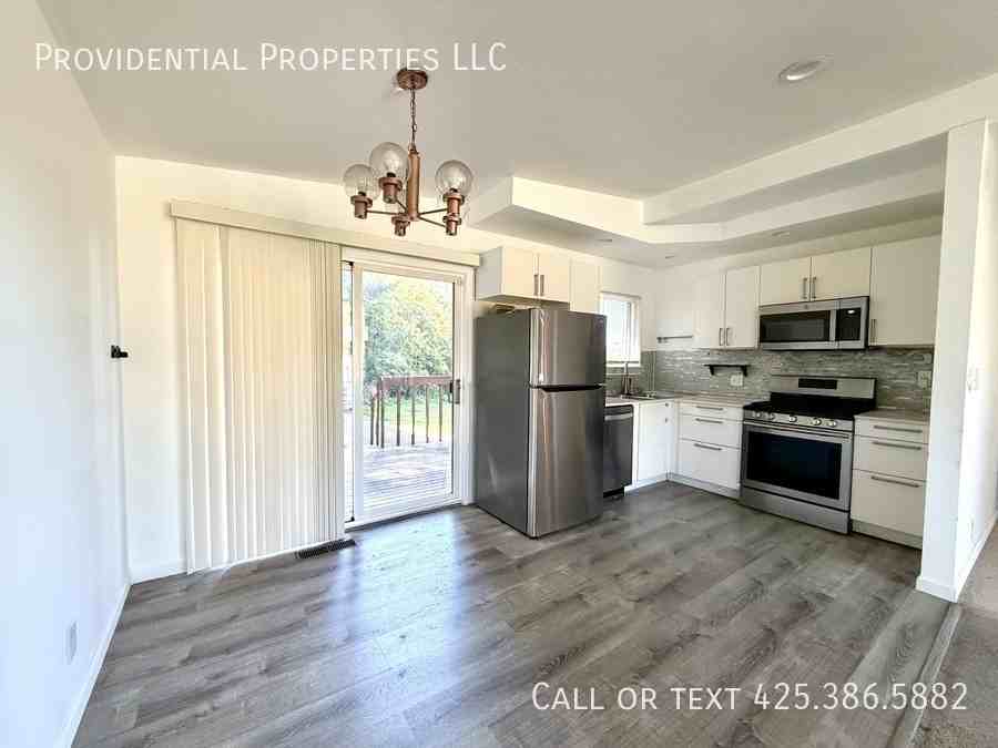 3821 155th Ave Se - Photo 3 of 13