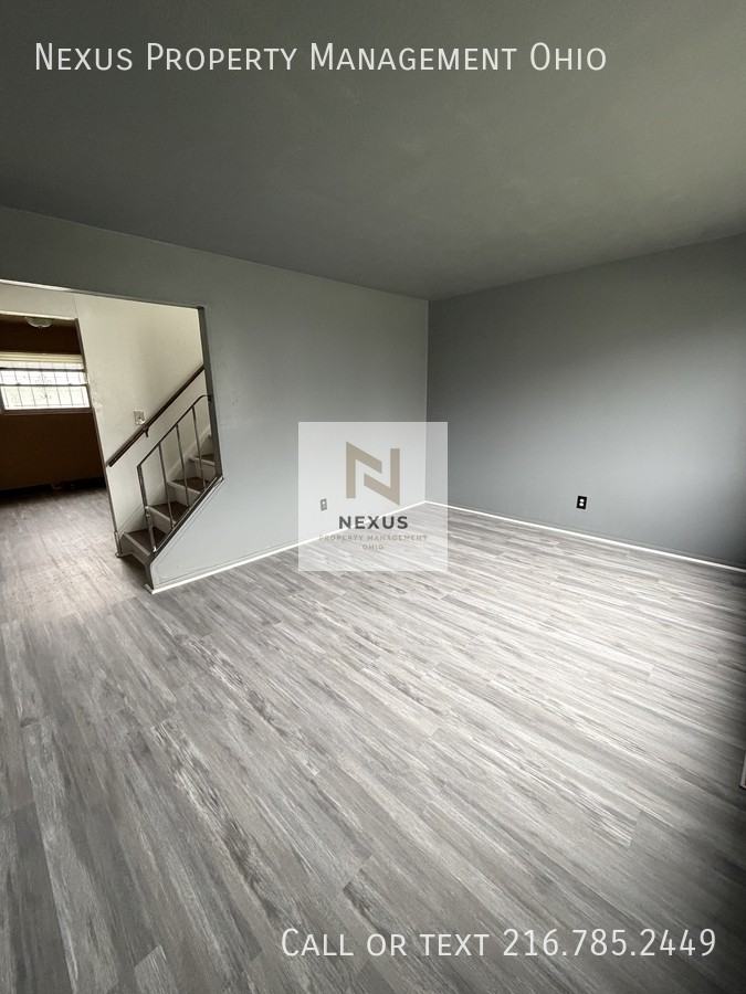 3337 E 130th St - Photo 3 of 10