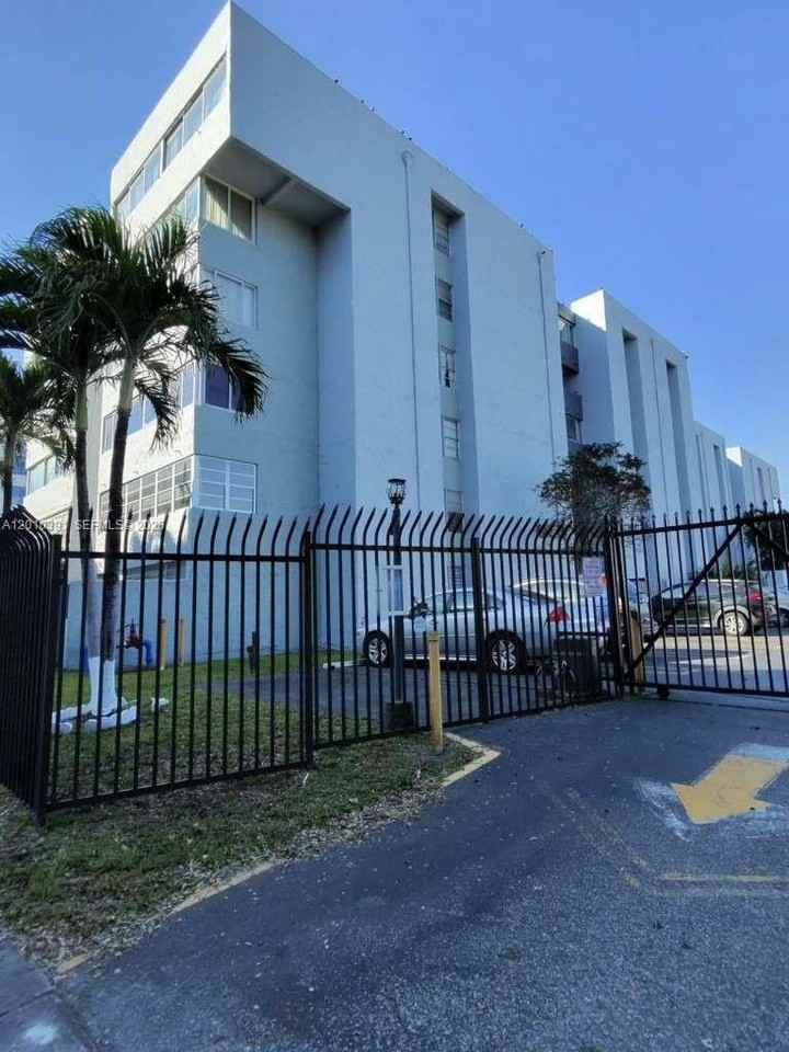 750 Nw 43rd Ave #412