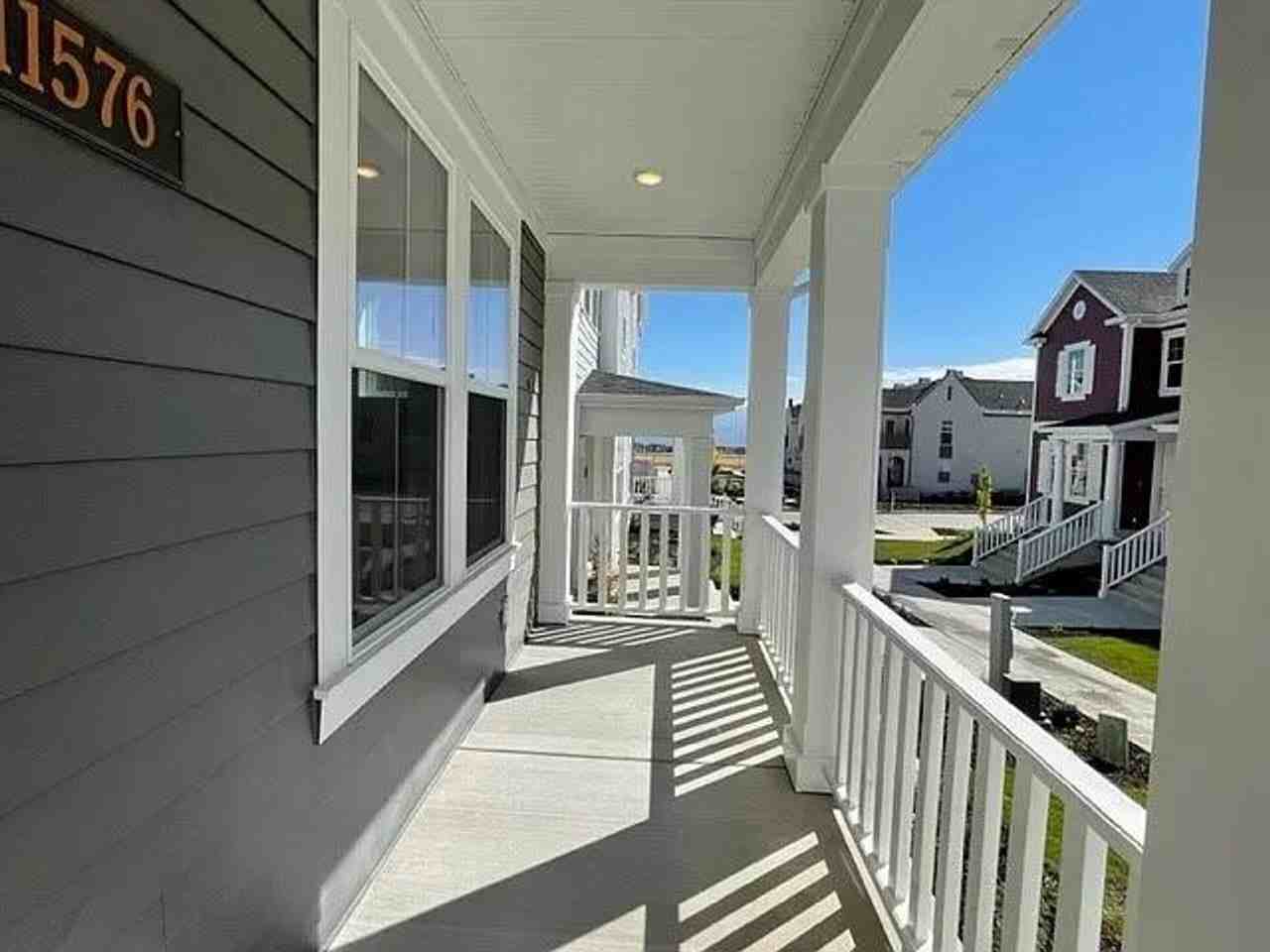 11576 S Dorian Dr - Photo 2 of 22