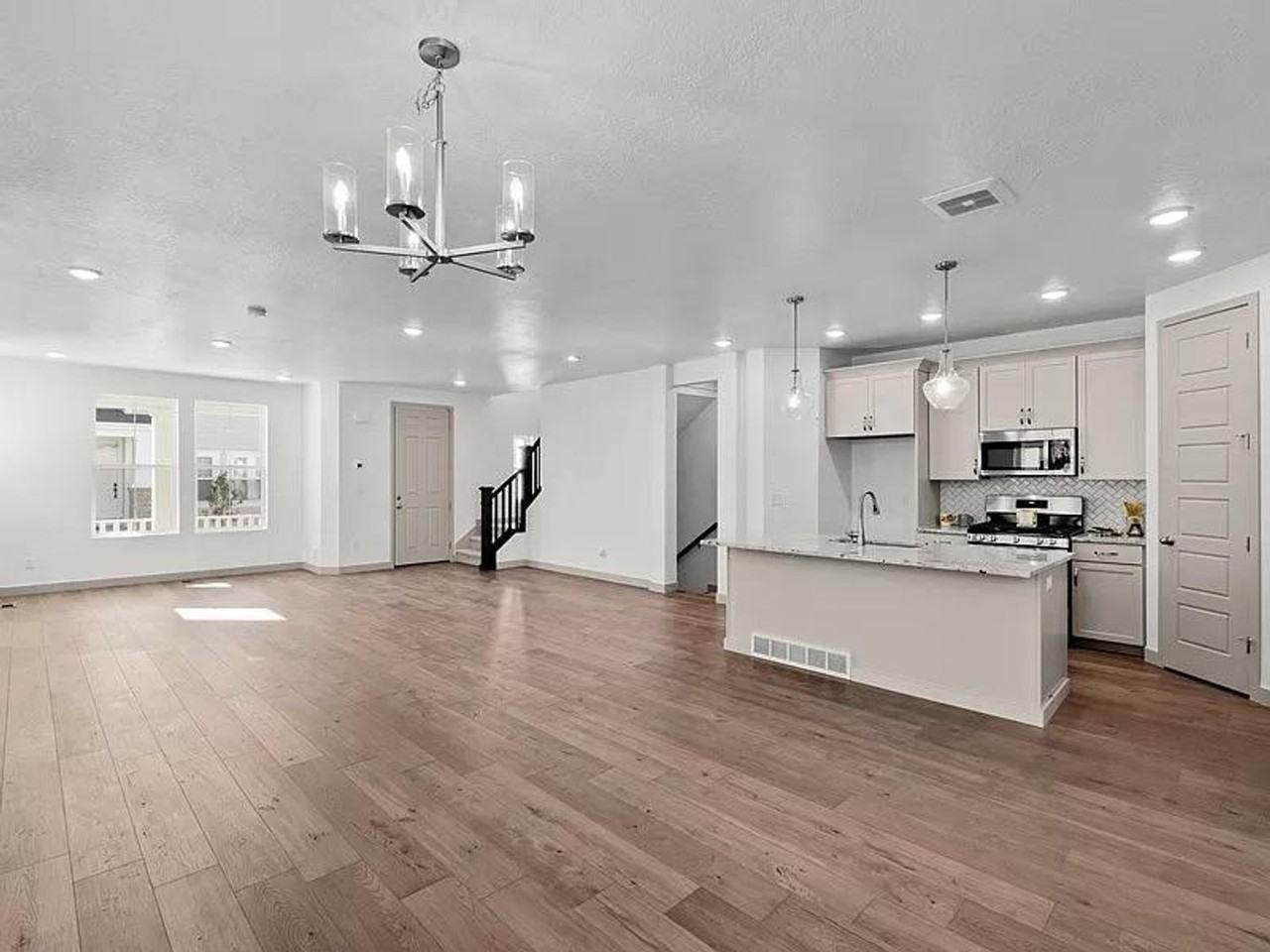 11576 S Dorian Dr - Photo 6 of 22