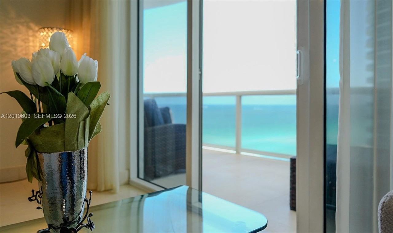 15901 Collins Ave #1102 - Photo 7 of 22