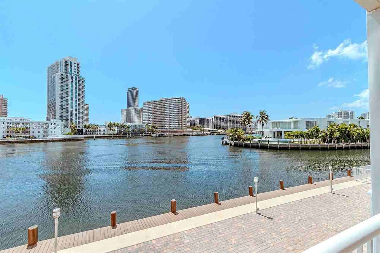 121 Golden Isles Dr #104 - Photo 3 of 43