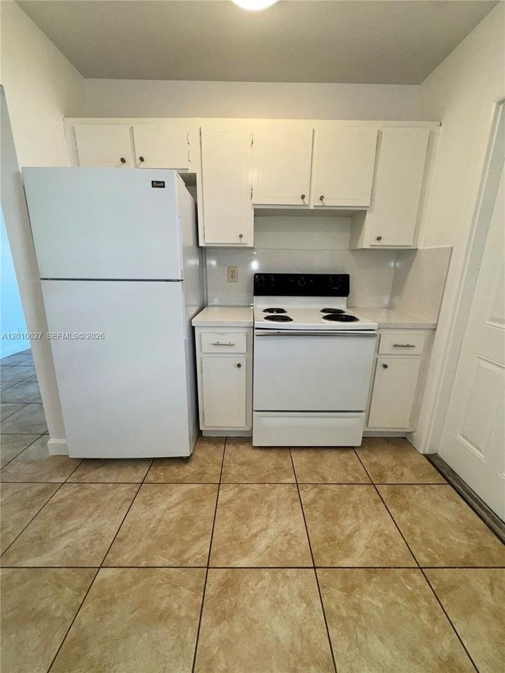2300 Pierce St #1 - Photo 7 of 21