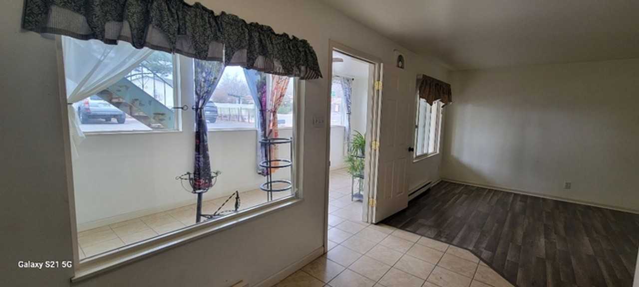 62 Glen Royal Dr #1 - Photo 5 of 16
