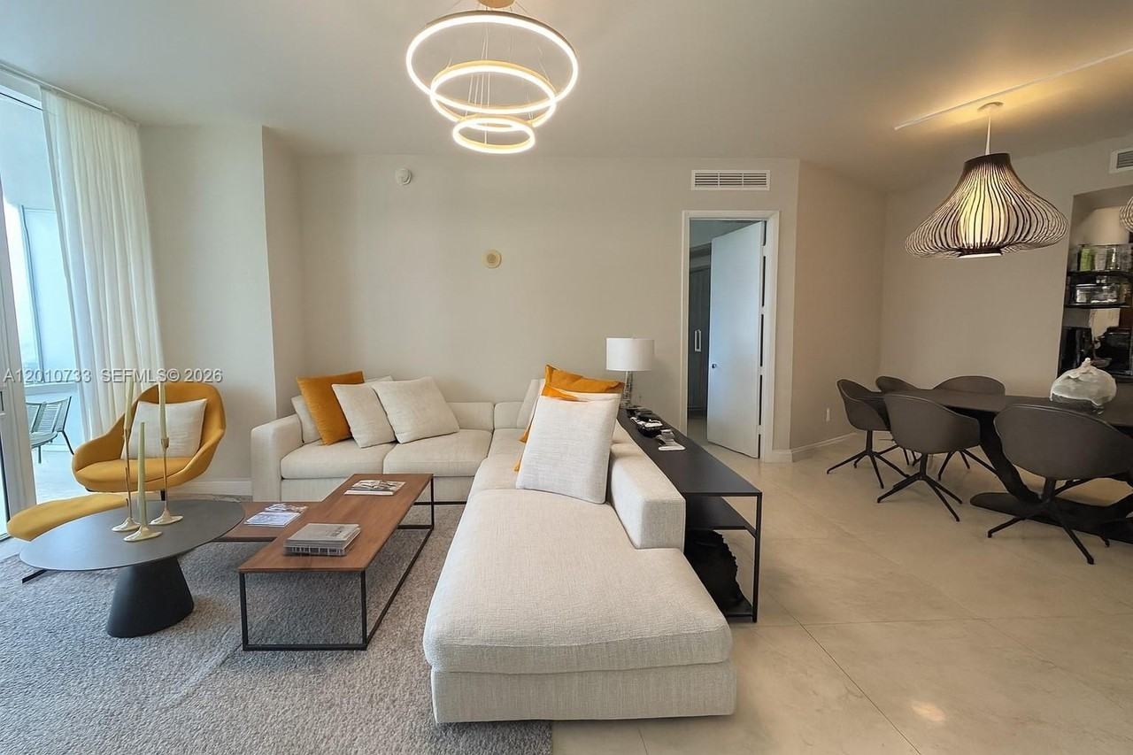 15901 Collins Ave #1203 - Photo 4 of 39