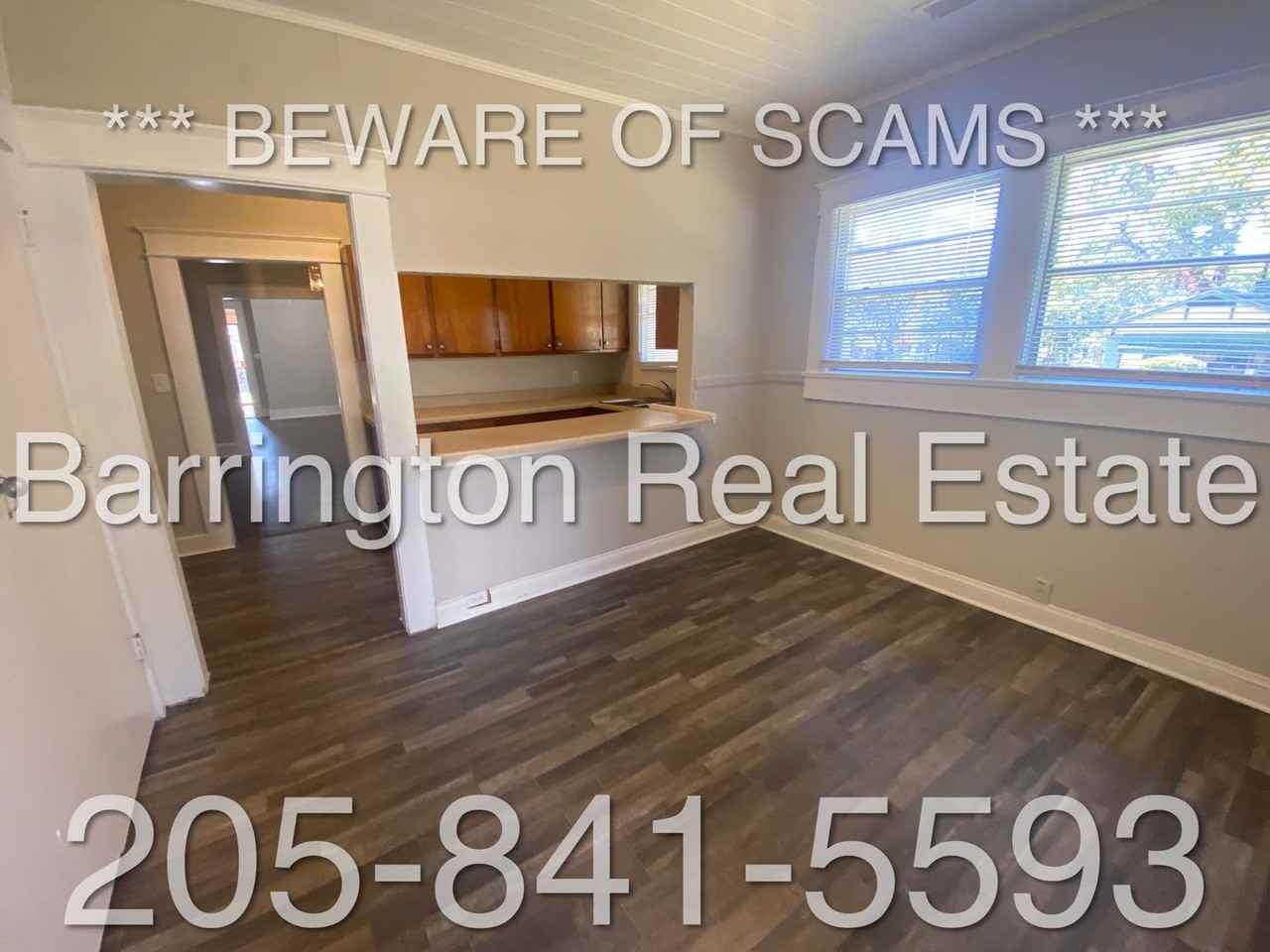 1698 Cleburn Ave Sw - Photo 4 of 8