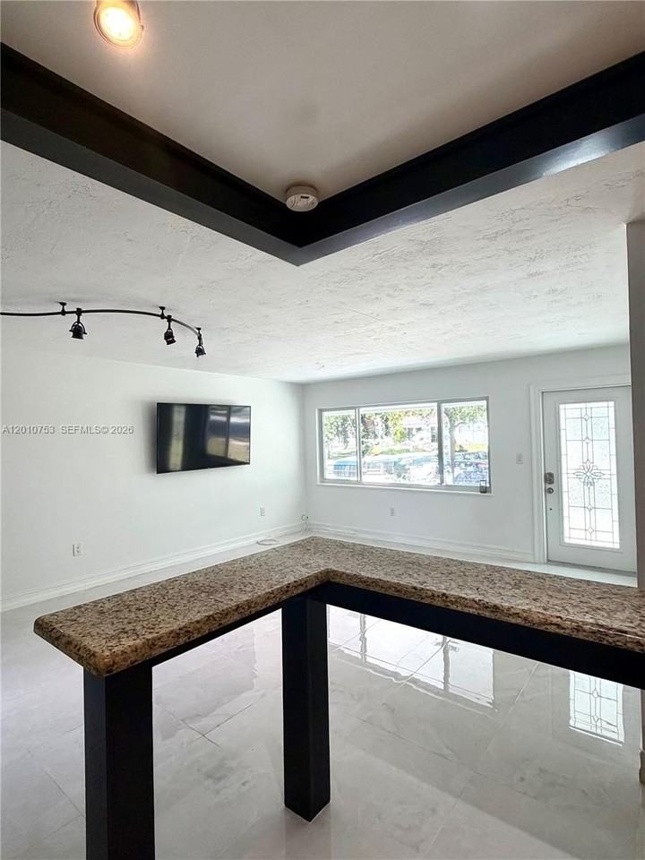 6472 Johnson St #6472 - Photo 5 of 16