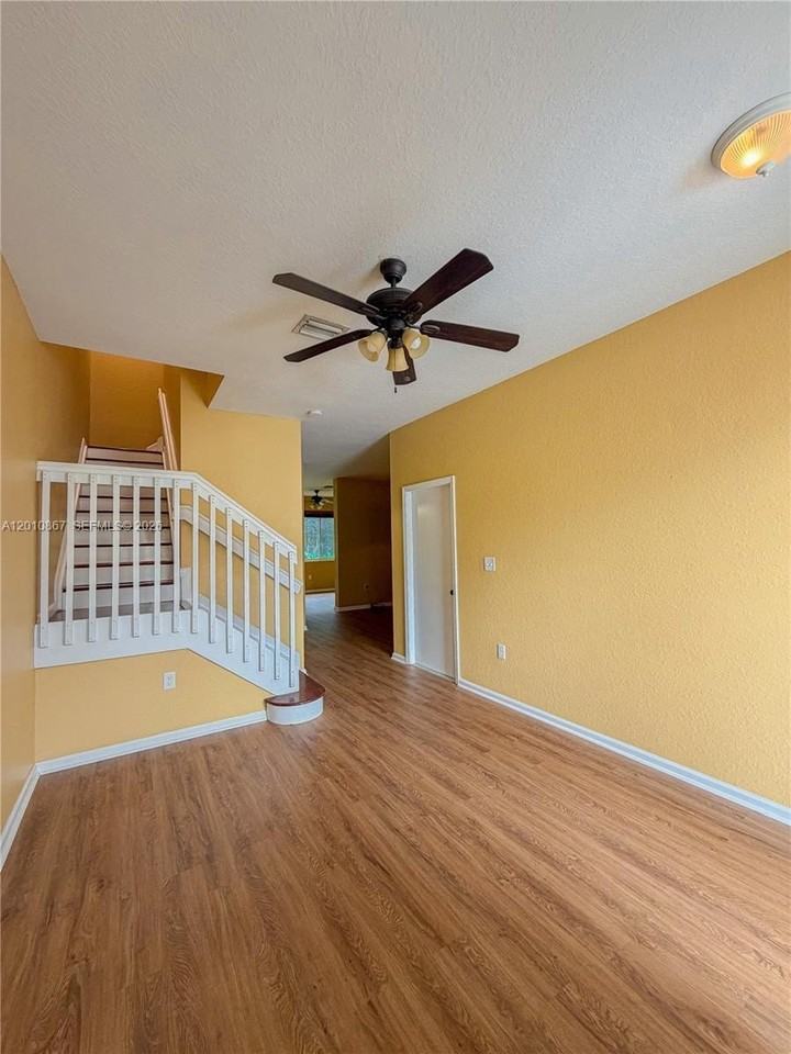 20909 Nw 14th Pl #452 - Photo 3 of 20