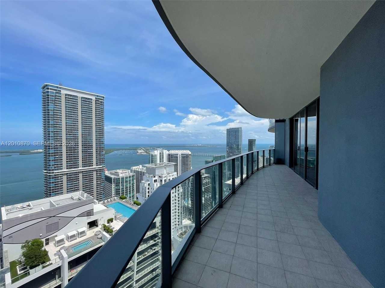 1000 Brickell Plz #5908 - Photo 3 of 38