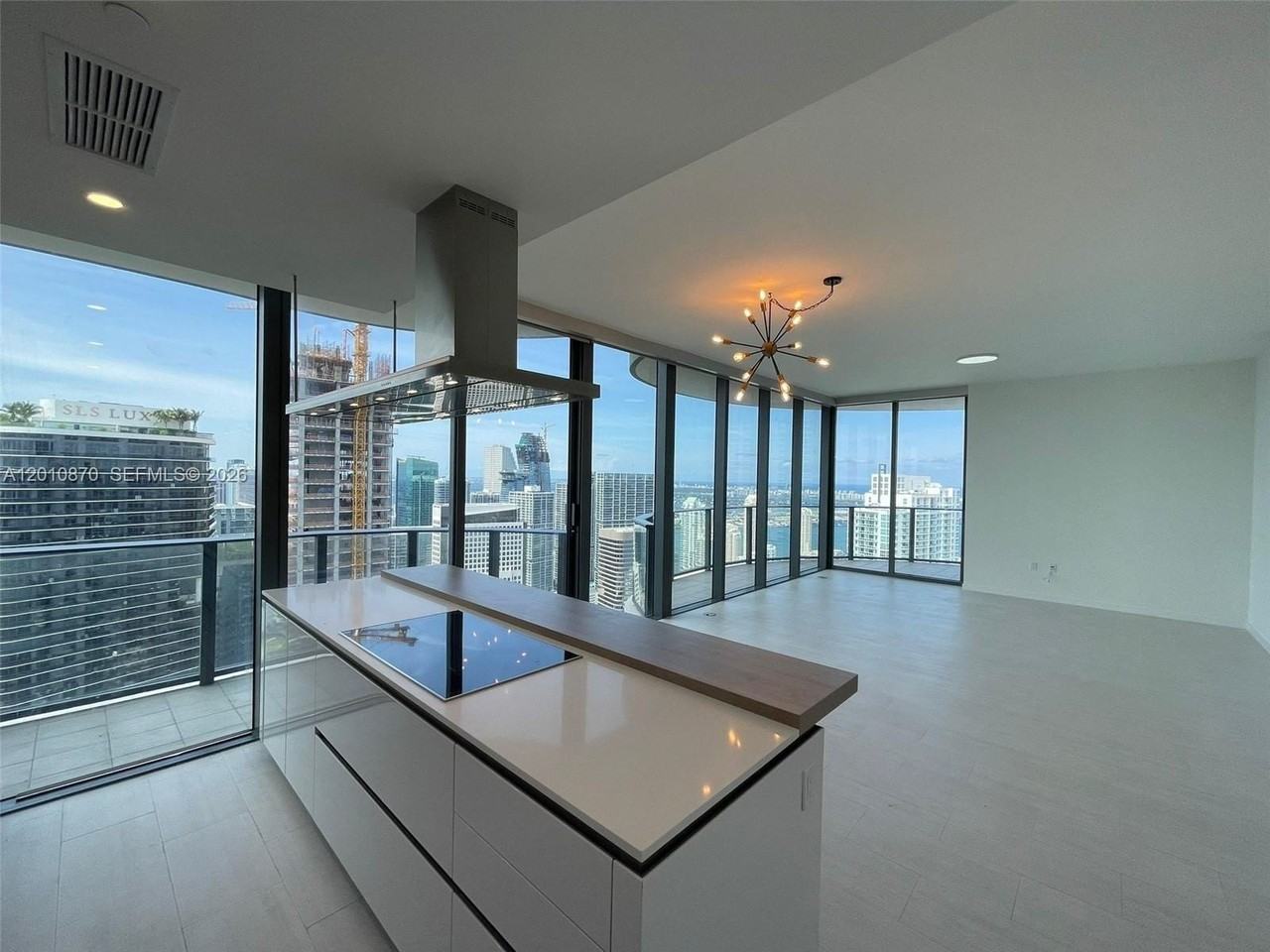 1000 Brickell Plz #5908 - Photo 4 of 38