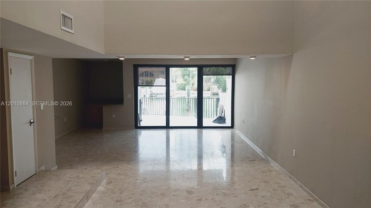 255 Poinciana Dr #605 - Photo 7 of 50