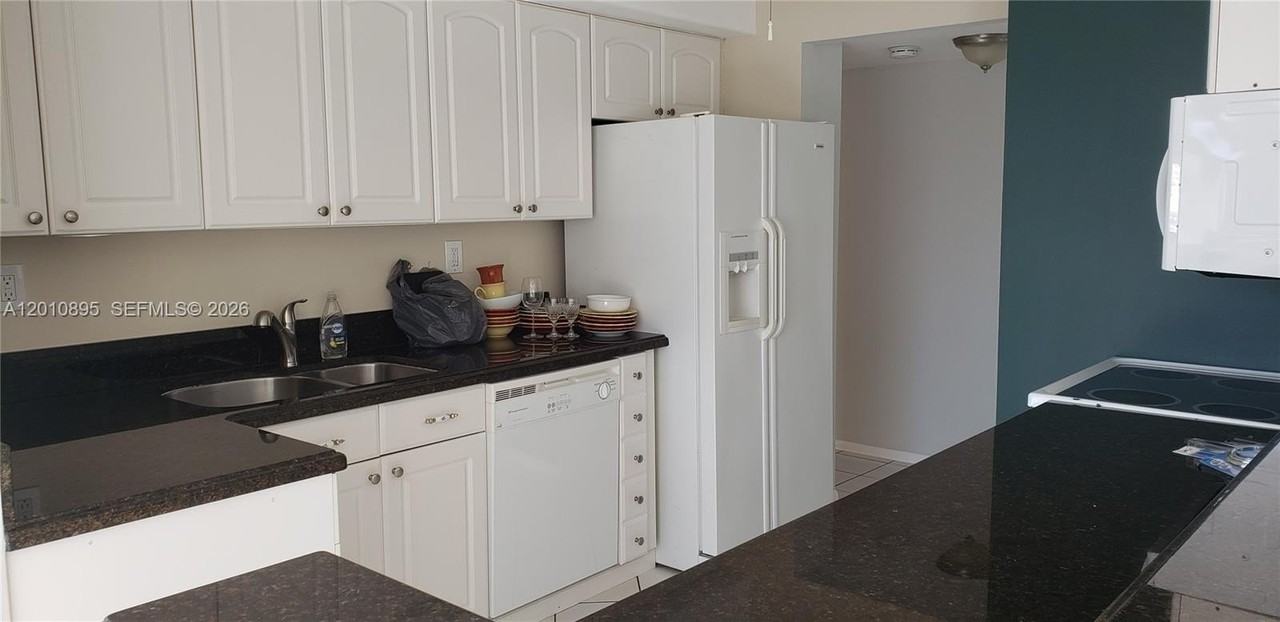 851 Three Islands Blvd #502 - Photo 5 of 25