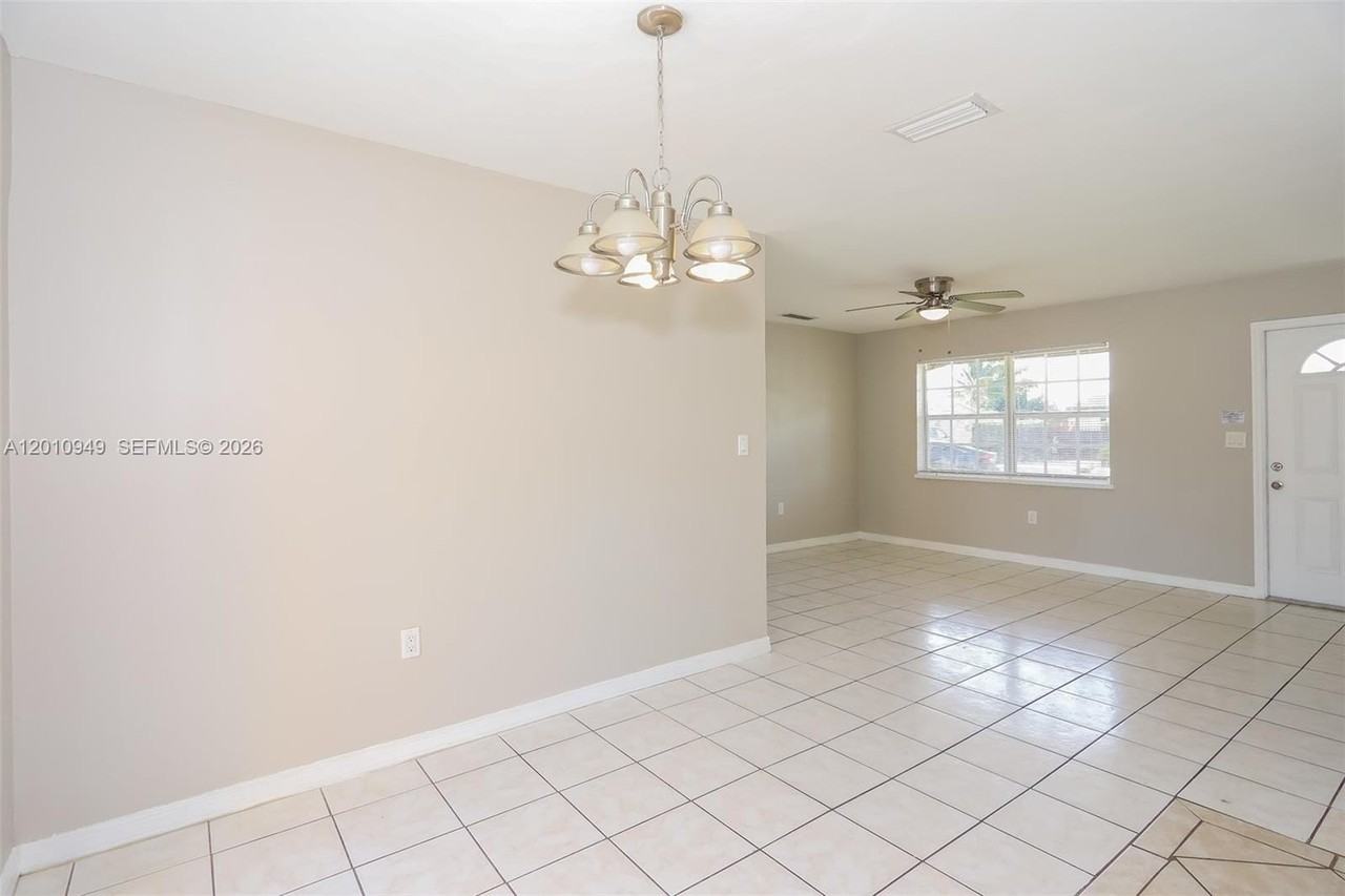 30207 Sw 158th Pl - Photo 4 of 15