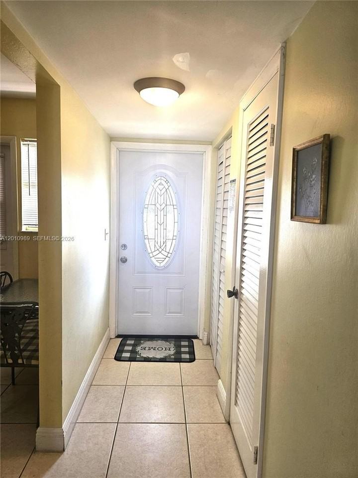 2097 S Ocean Dr #305 - Photo 4 of 27