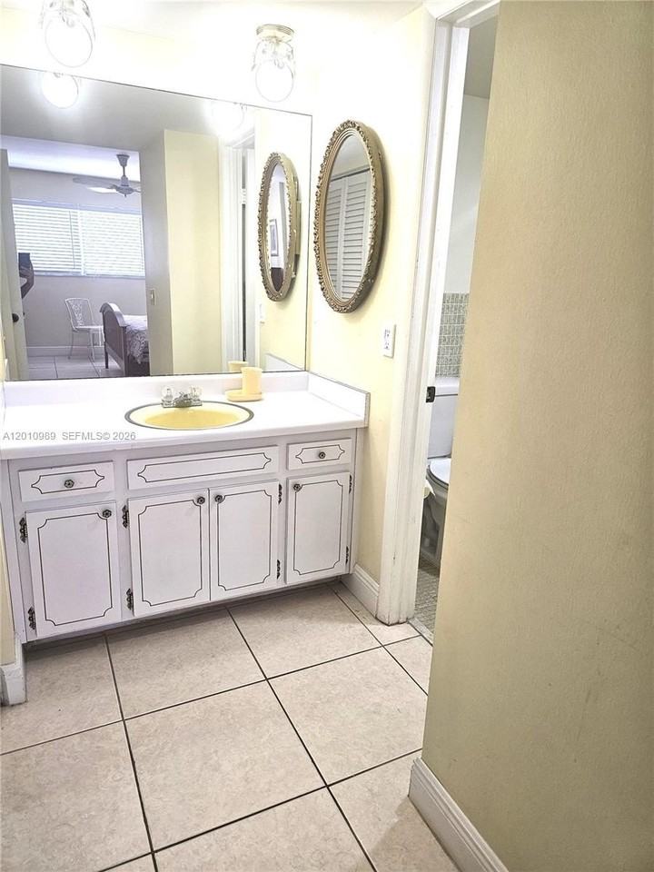 2097 S Ocean Dr #305 - Photo 6 of 27