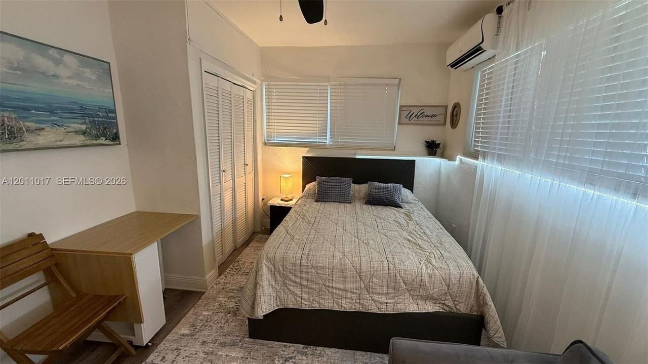 115 Se 2nd St #2 - Photo 2 of 10