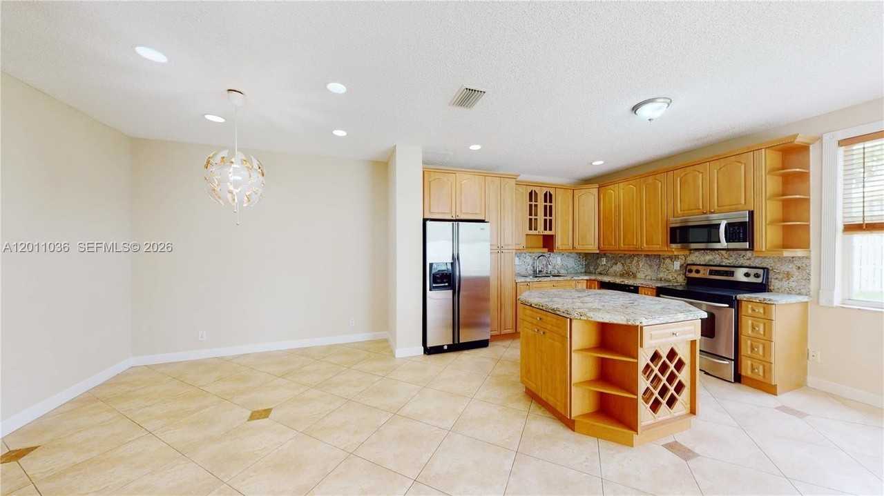 897 Briar Ridge Rd #897 - Photo 2 of 49