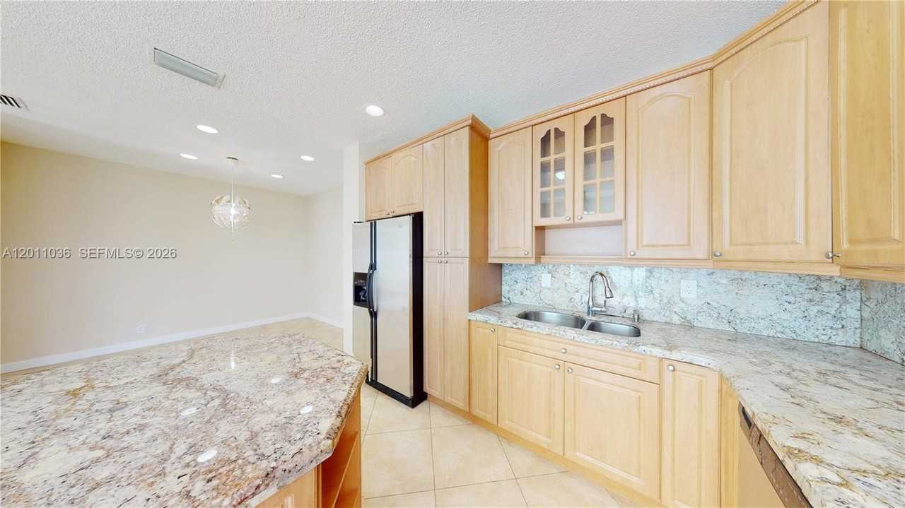 897 Briar Ridge Rd #897 - Photo 5 of 49