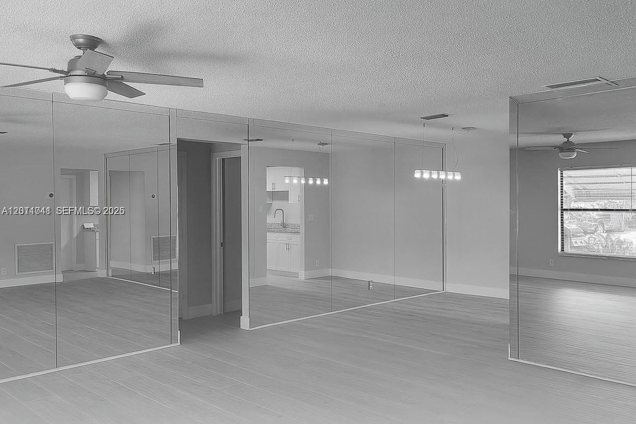 4751 Nw 12th Dr #1 - Photo 4 of 11