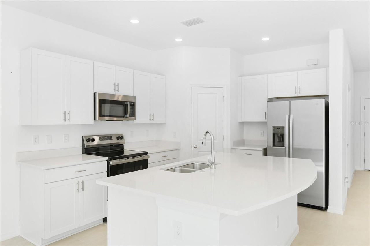 15156 Cuzcorro Ct - Photo 3 of 35