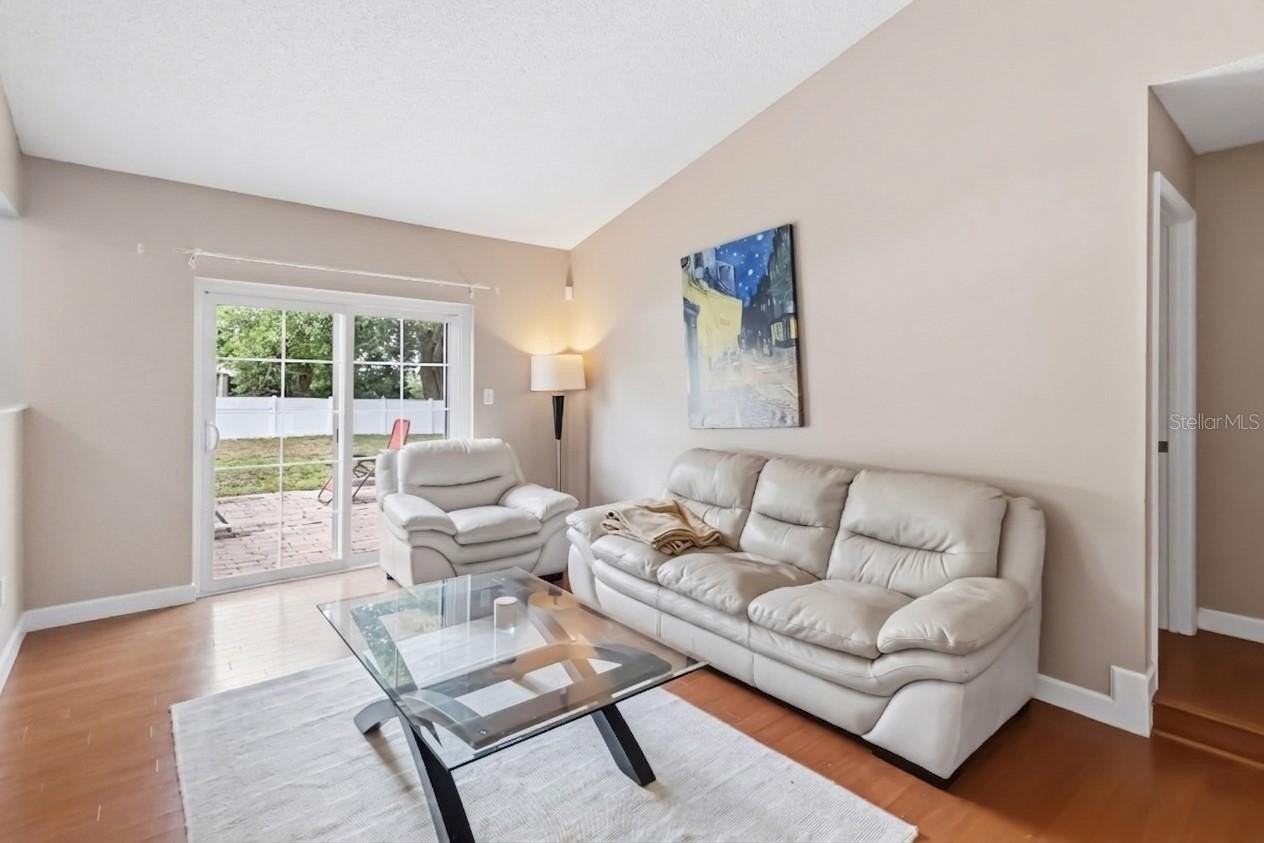 7832 Barberry Dr - Photo 3 of 16