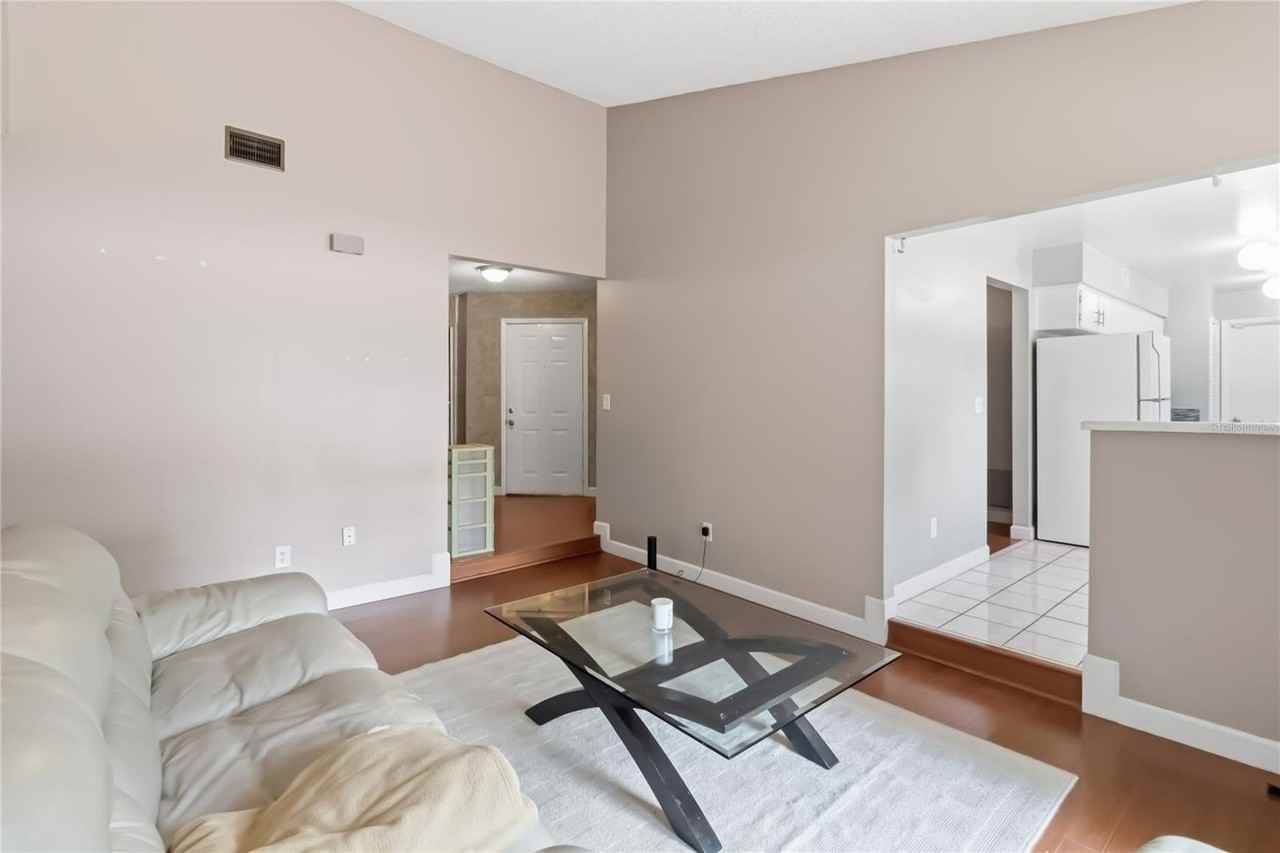7832 Barberry Dr - Photo 4 of 16