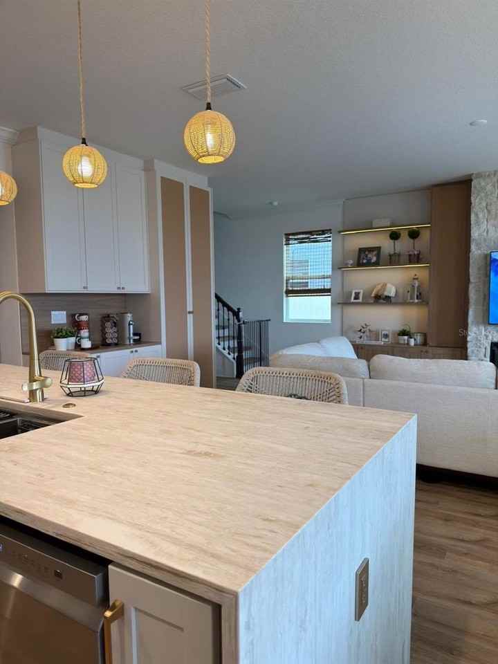 14713 Crestavista Ave - Photo 5 of 50