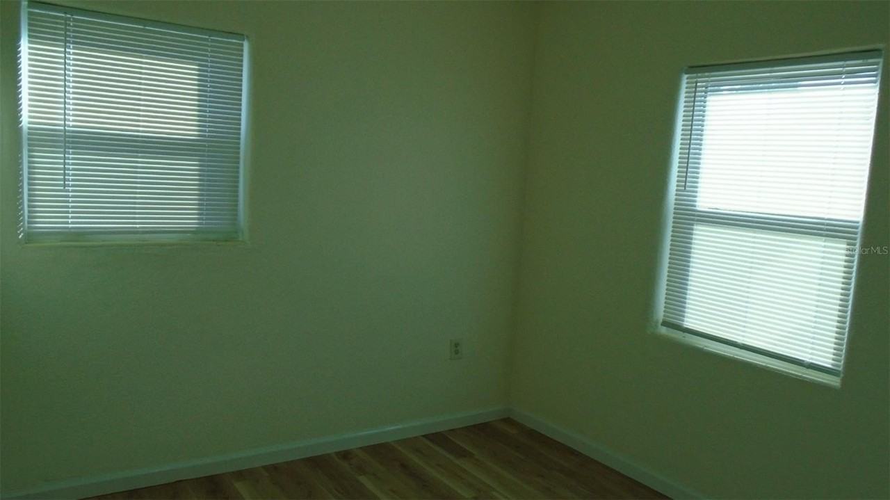40 Lemon Ln - Photo 5 of 13