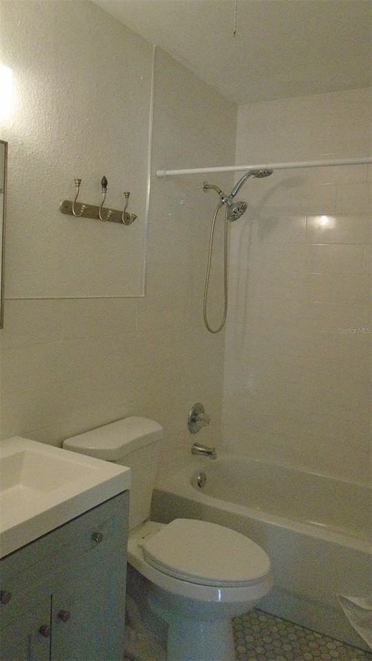 40 Lemon Ln - Photo 7 of 13